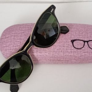 Vintage Black/White Cateye Sunglasses Keyhole bridge with case